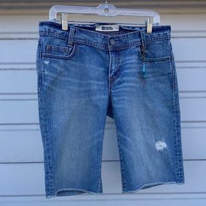 Gap Women’s Low Rise Jean Shorts